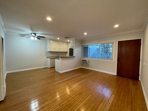 Living and kitchen