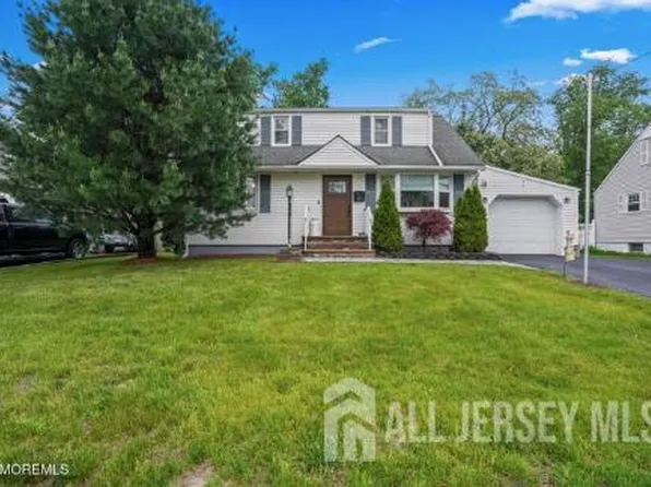 30 Hilliard Rd, Old Bridge, NJ 08857
