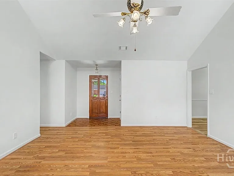 85 S Oak Rd — Photo 5