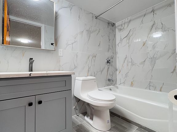 5th image of 287 Seaview Ave #A