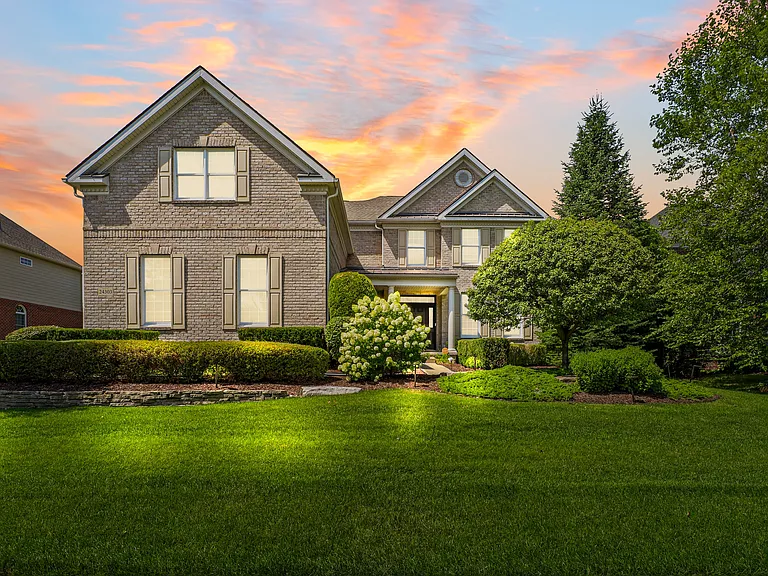 24303 Saybrook Ct — Photo 1