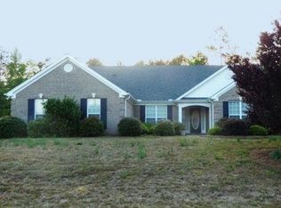 1041 Roberta Dr, Bishop, GA 30621
