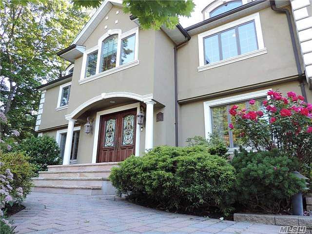 2nd image of 25 Long Acre Ln
