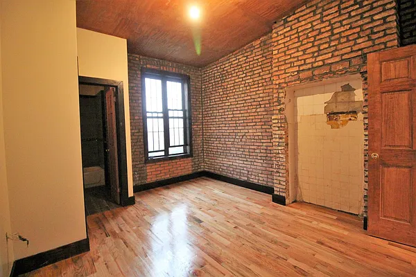 Rented by OCTAN REALTY MANAGEMENT LLC | media 17