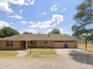 606 Nichols St, Rowena, TX 76875