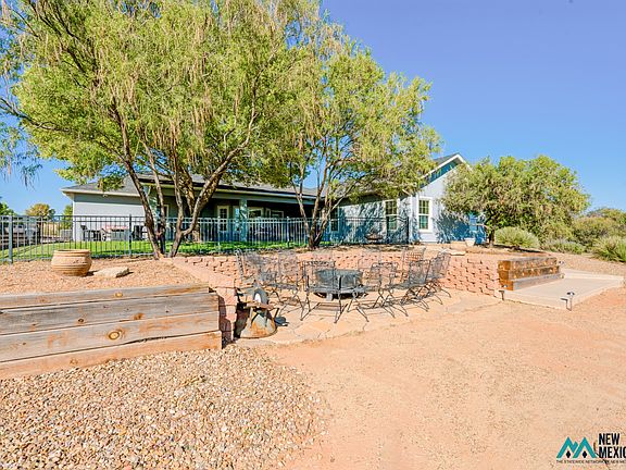 3rd image of 300 Ridgecrest Dr