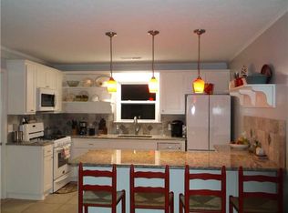 540 Venters Dr, Cave Springs, AR 72718