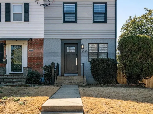 2245 Roanoke Dr, Alexandria, VA 22307