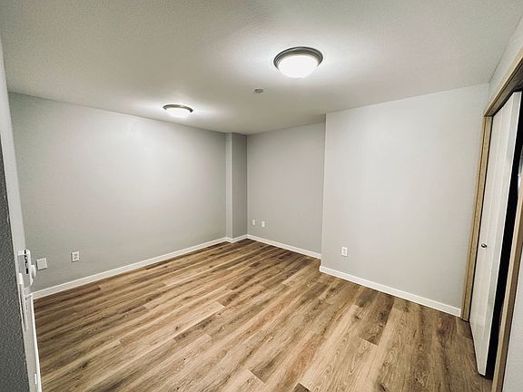 3rd image of 19065 14th Ct NE
