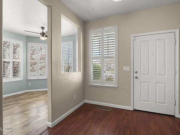3rd image of 690 Panama Dr