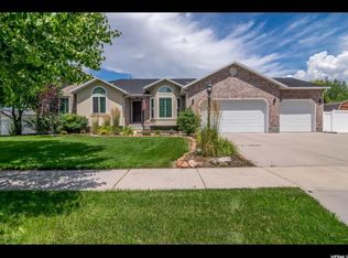 621 E Golden Pheasant Dr, Draper, UT 84020