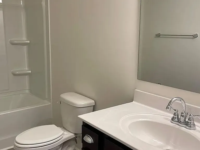1511 Mariners Ct — Photo 2