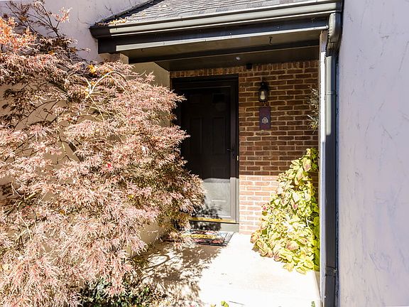 3rd image of 5246 Willow Grove Pl N #1