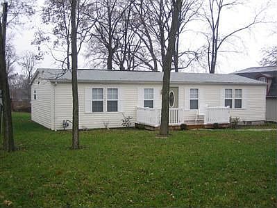 Partially wooded lot near lake access!