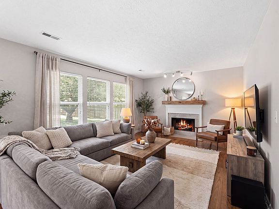 3rd image of 1812 Brookmeadow Ln