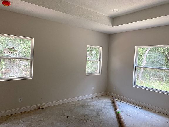 5th image of 1752 W Hall Pl
