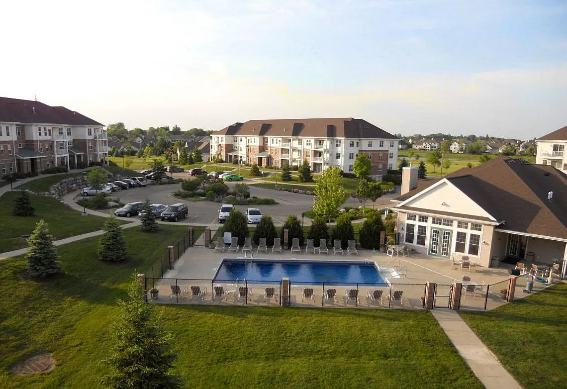 1 bed, 825 sqft, $1,545 — Photo 1