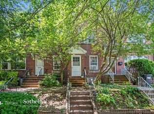 6806 Dartmouth St, Forest Hills, NY 11375