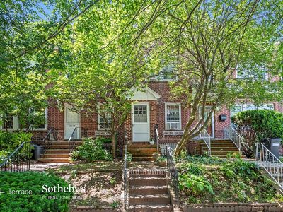 6806 Dartmouth St, Forest Hills, NY, 11375