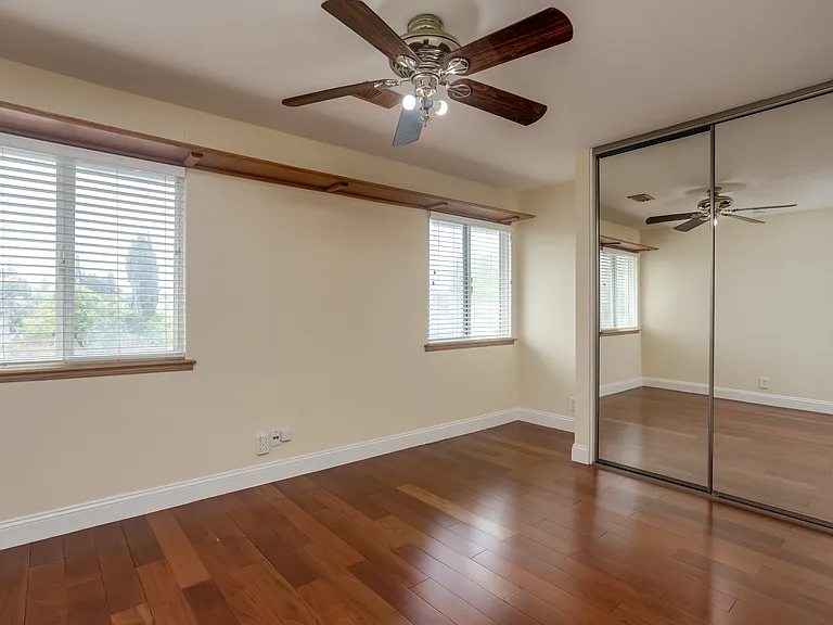 2256 Emerald Hills Cir — Photo 22