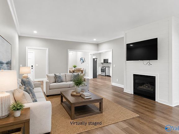 5th image of 168 Ridgewood Cir