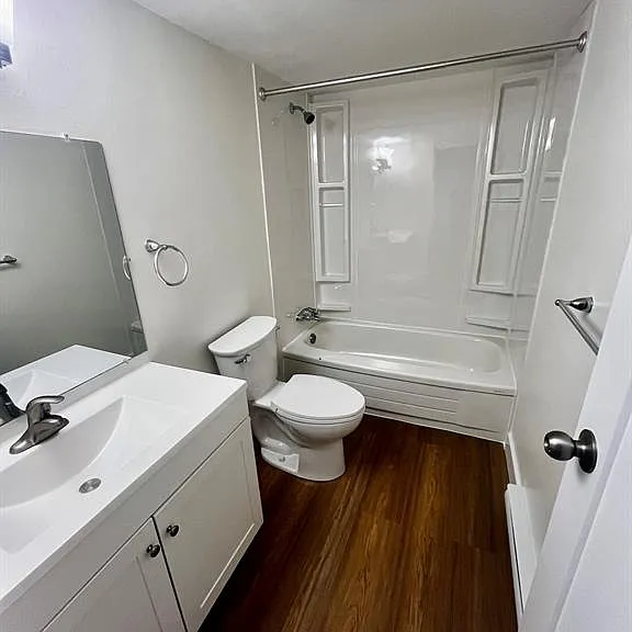 11822 Tecumseh Rd E #105 — Photo 8
