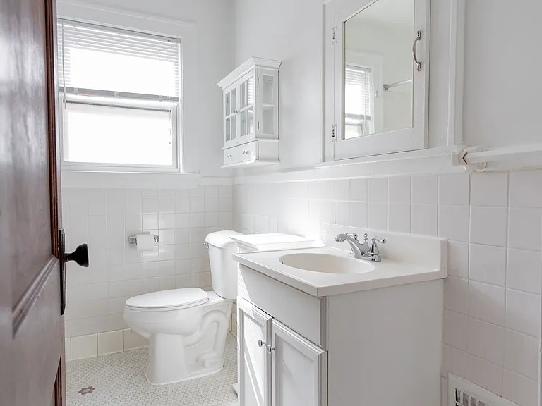 178 W Cambourne St — Photo 16