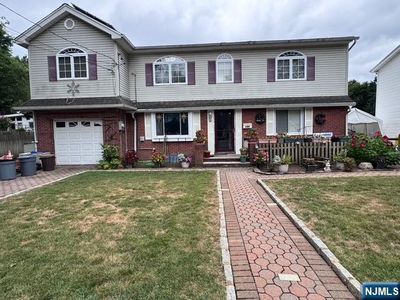 266 Hamilton Rd, Teaneck, NJ, 07666
