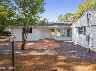 850 N May St, Southern Pines, NC 28387