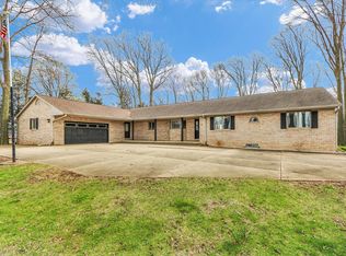 1644 County Road 200 E, Seymour, IL 61875