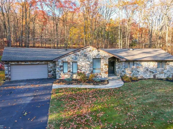 1006 Constitution Ave, Pen Argyl, PA 18072