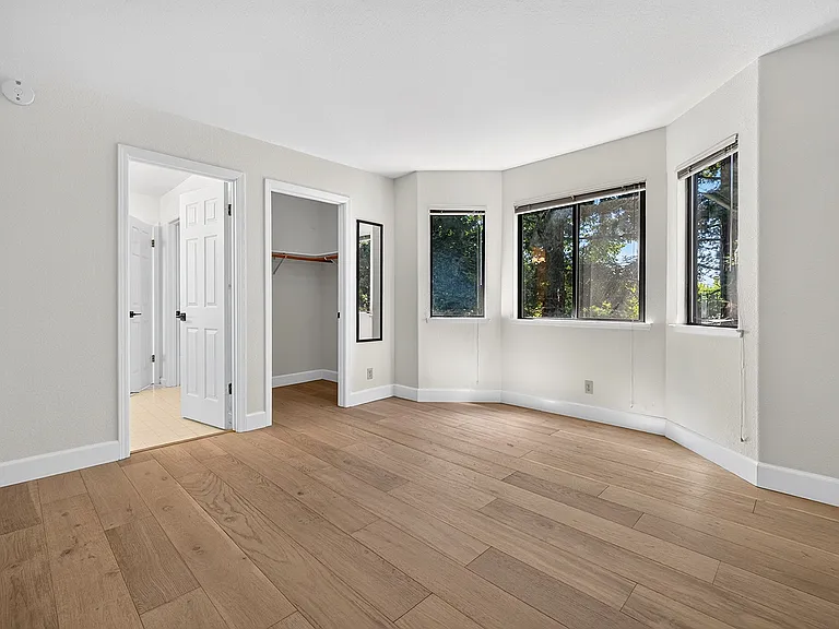 133 Madrid Way — Photo 41