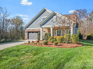 1236 Avalon Pl, Matthews, NC 28104