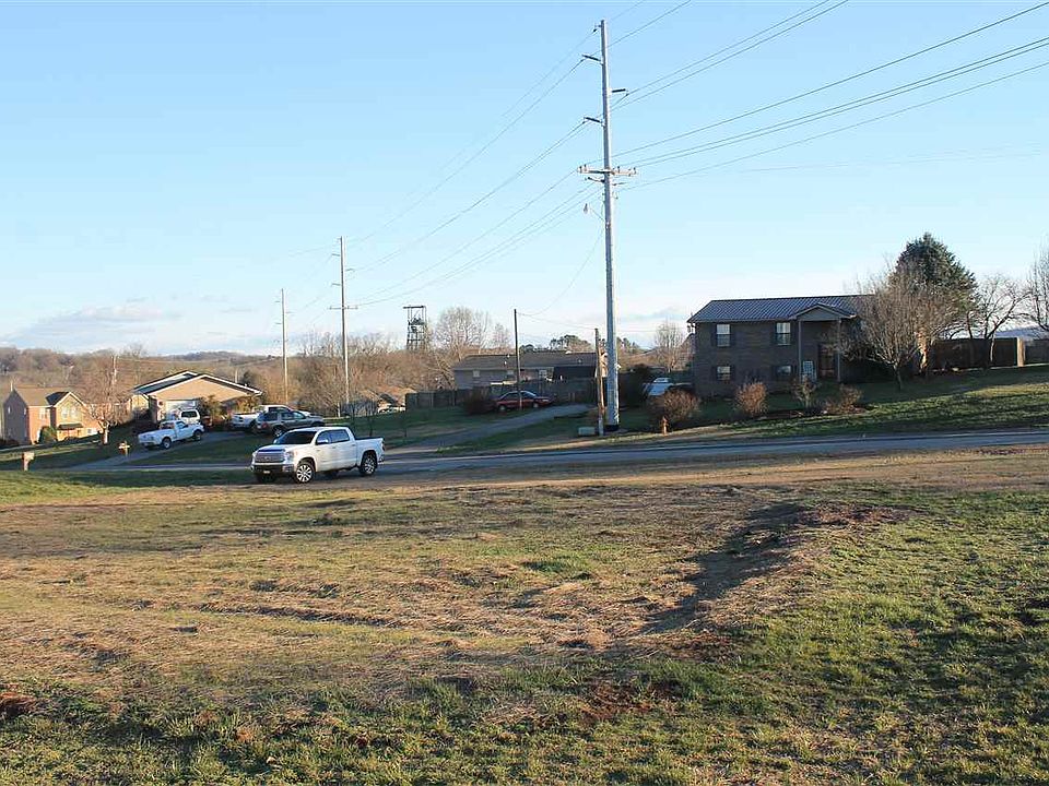 2nd image of 1632 Meadow Spring Dr