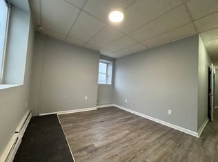 197 S Leonard St APT 1, Waterbury, CT 06708