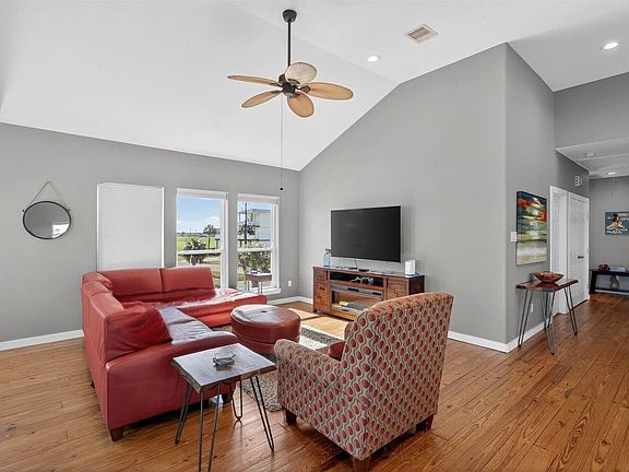 5th image of 18607 Warrior Rd