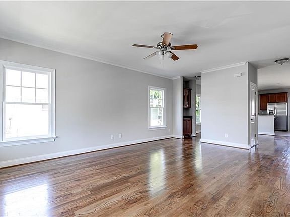 5th image of 10 King St