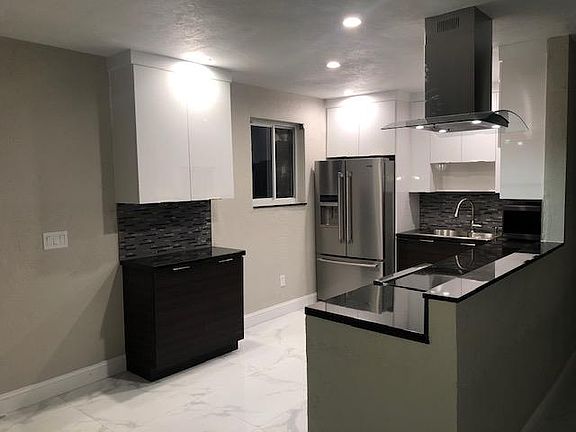 5th image of 1240 NE 155th St
