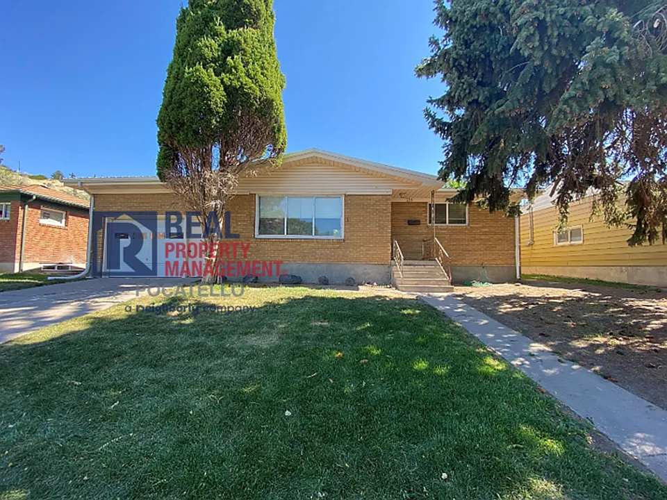 216 Thurston Ave