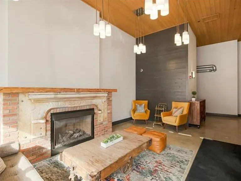 1535 Walnut St #108 — Photo 18