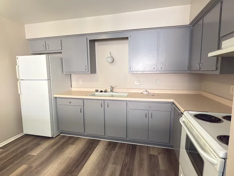 1917 Madera St #9 — Photo 5