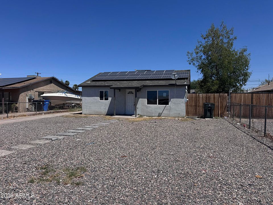 2nd image of 3010 W Holly Street
