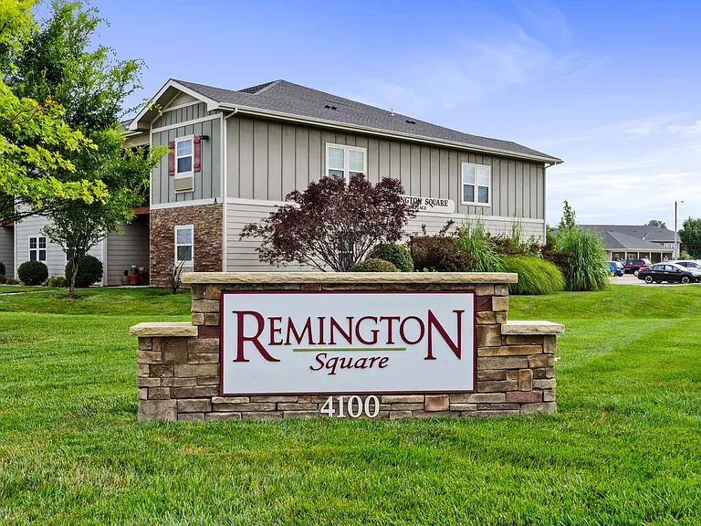 Remington Square — Photo 28