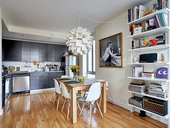 4th image of 401 W 25th St APT 9G