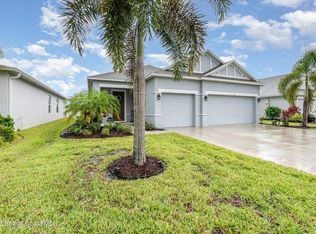 707 Corbin Cir SW, Palm Bay, FL 32908
