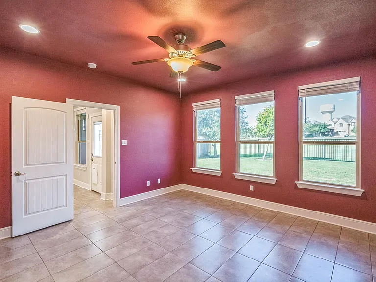 305 Crossvine Trl — Photo 16