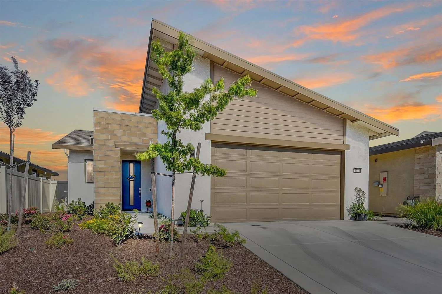 9176 Starry Night Ln photo 1