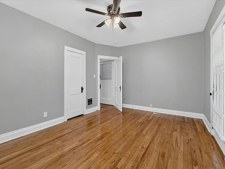 3957 McDonald Ave #1F — Photo 15