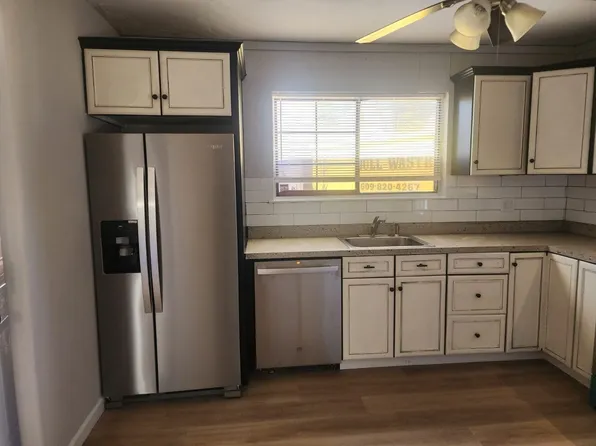 20 Diana Dr, Erial, NJ 08081