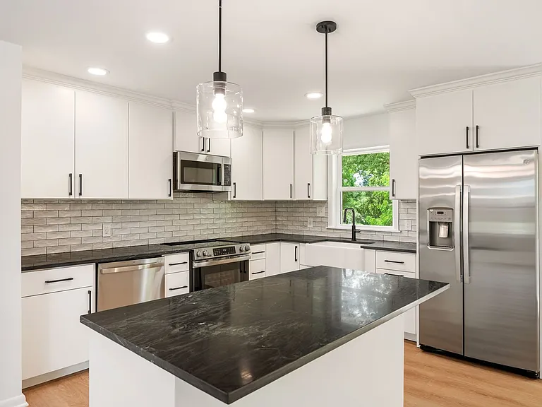 3517 Huntleigh Dr — Photo 5